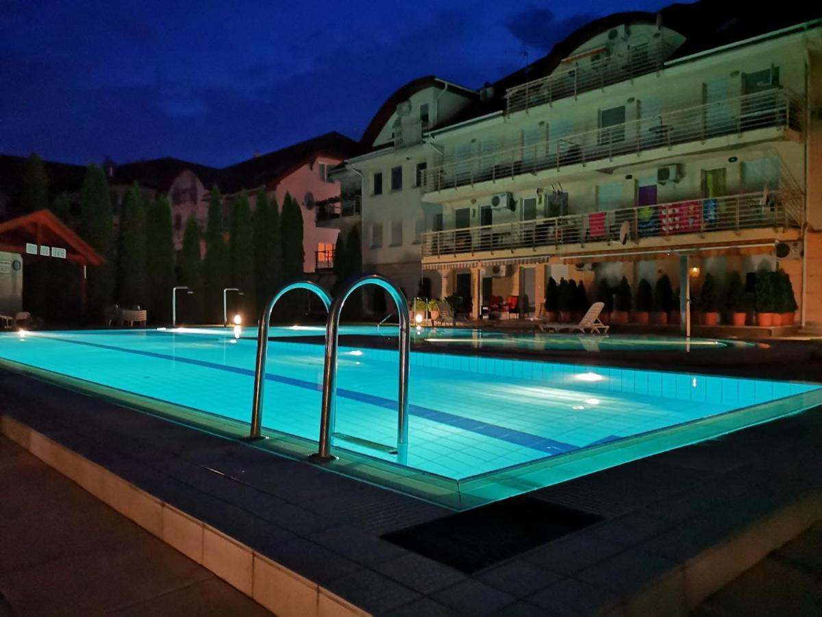 Oazis Wellness Apartman2 Hajduszoboszlo Luaran gambar