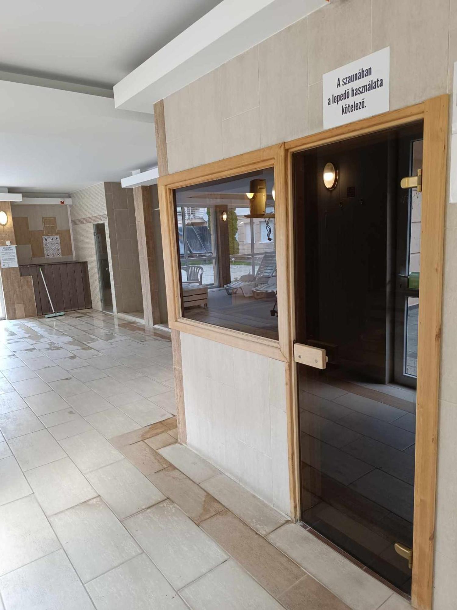Oazis Wellness Apartman2 Hajduszoboszlo Luaran gambar